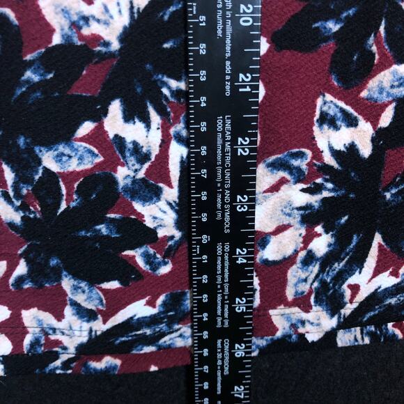 Vera Wang Womens Blouse Multicolored Floral Petite Sleeveless Stretch LP - Picture 8 of 12